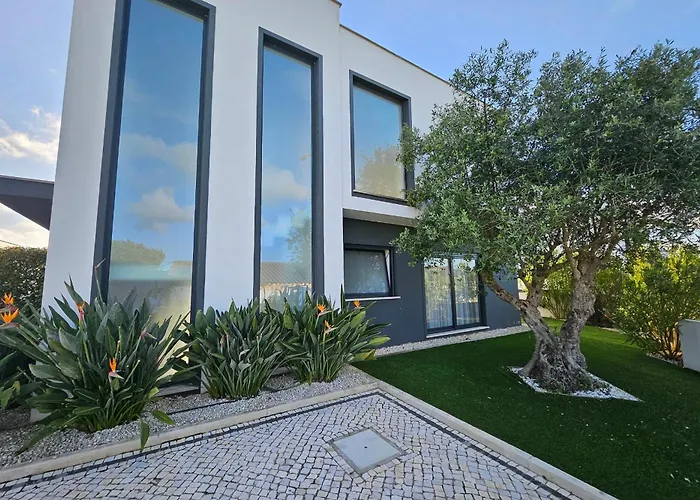 Cinco Όμπιδος