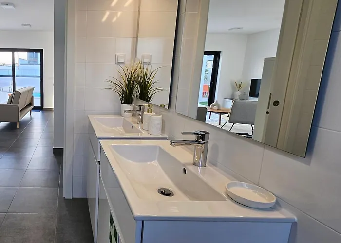 Cinco Όμπιδος